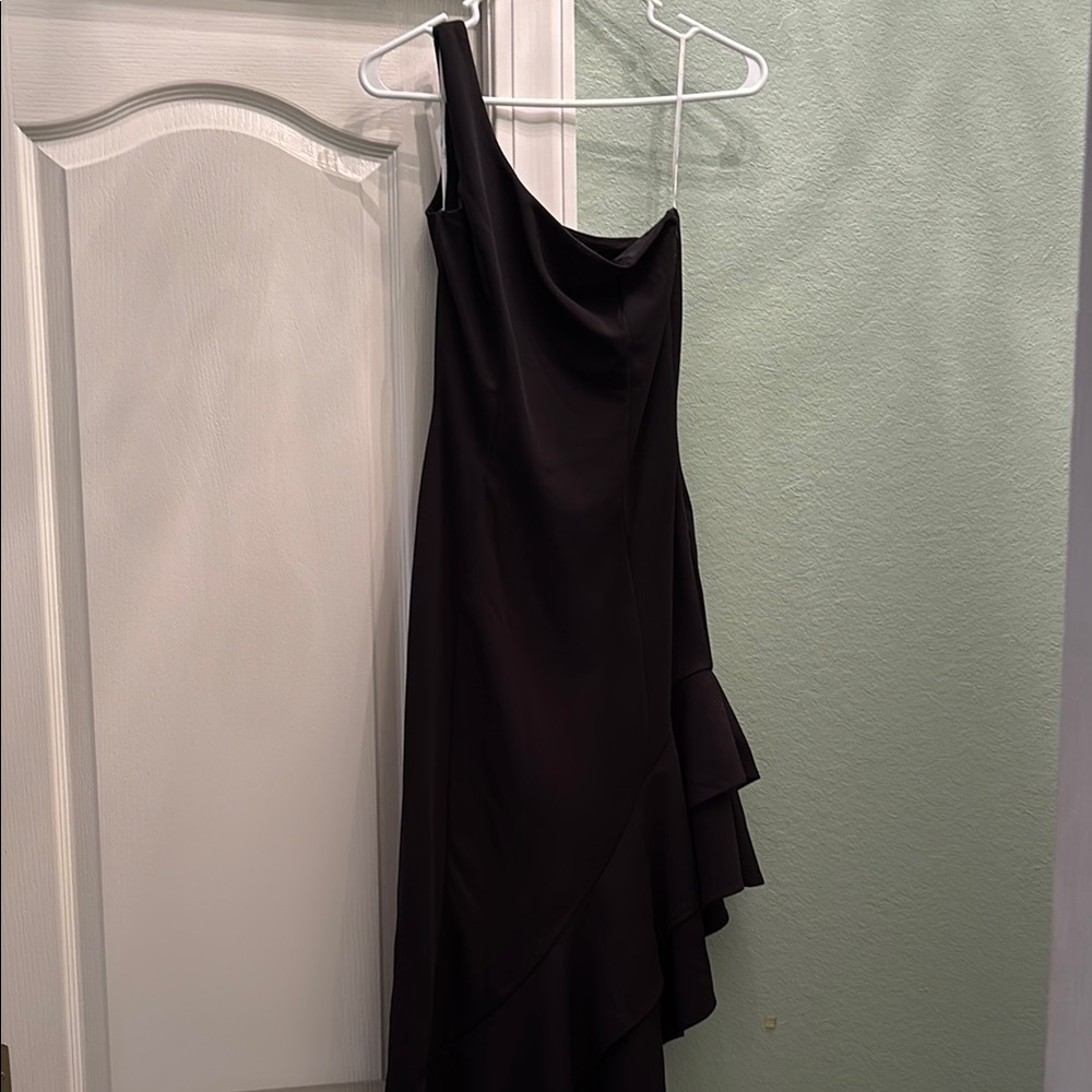 Elegant Black One-Shoulder Dress